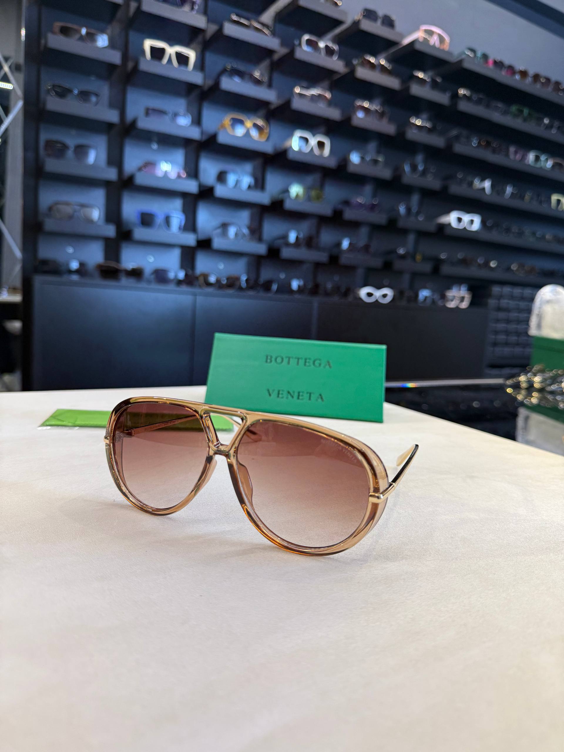 BOTTEGA VENETA BV-01