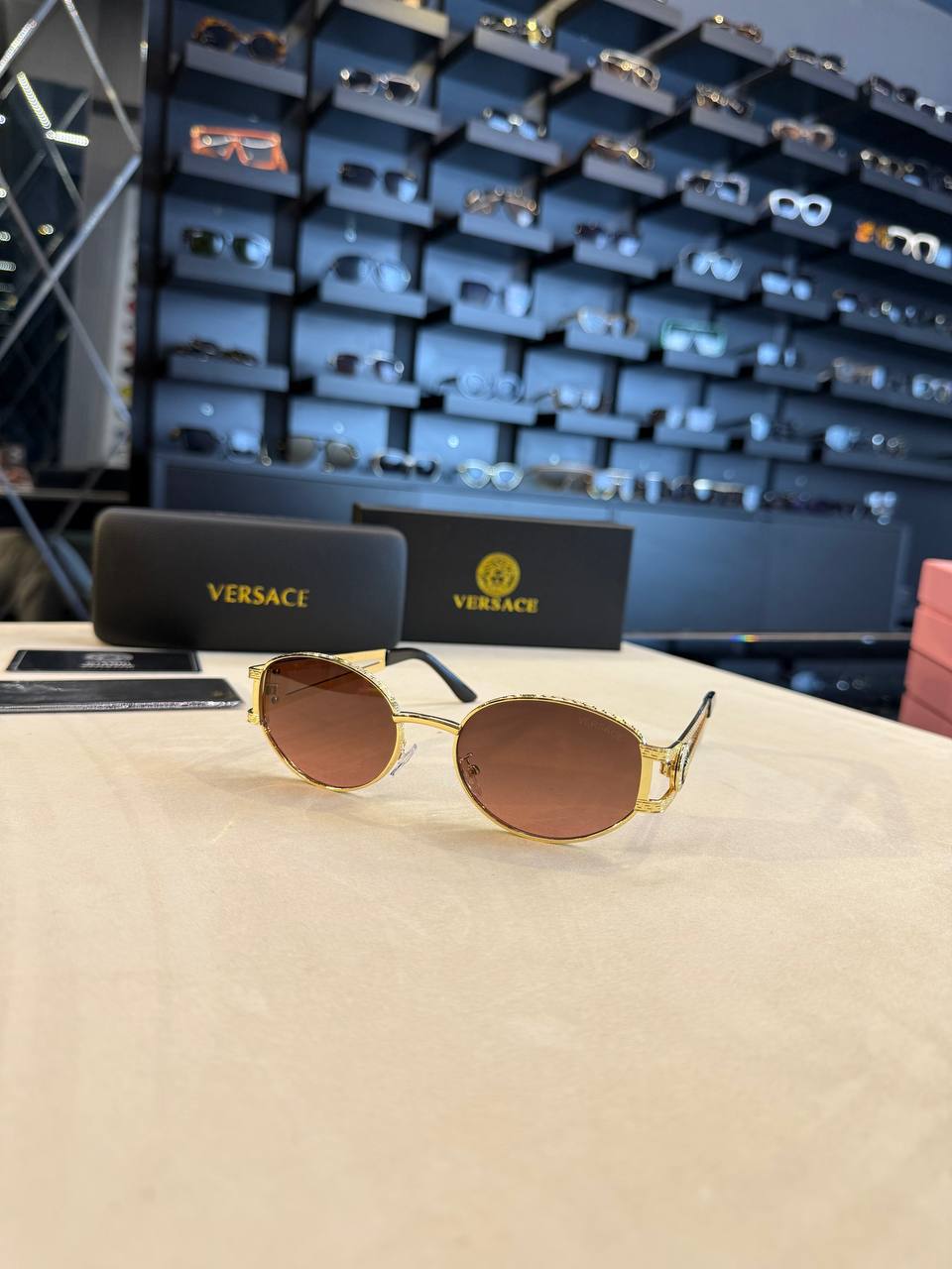 Versace 02