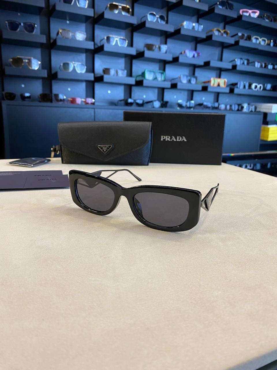 Prada - PD10