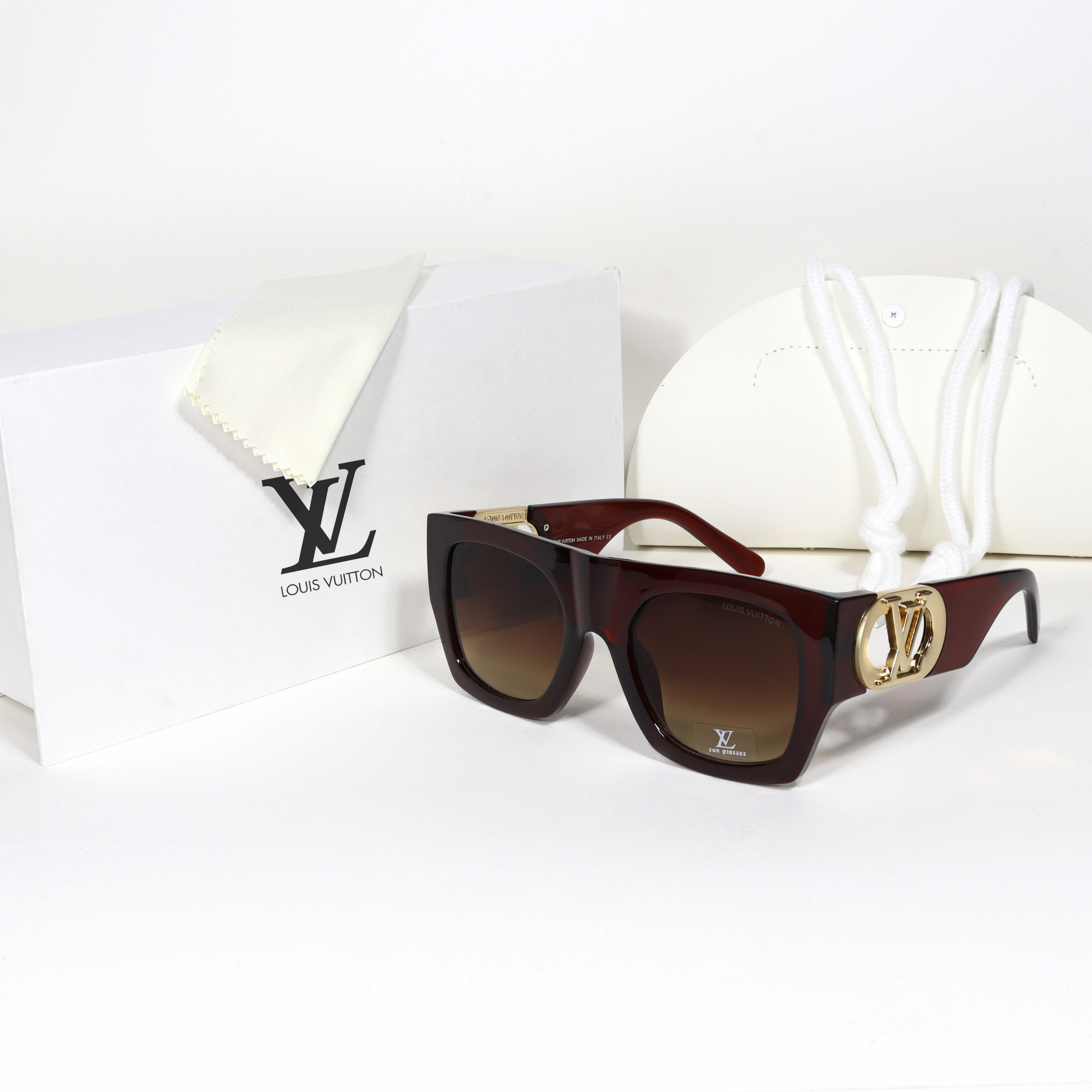 Louis Vuitton - LV01