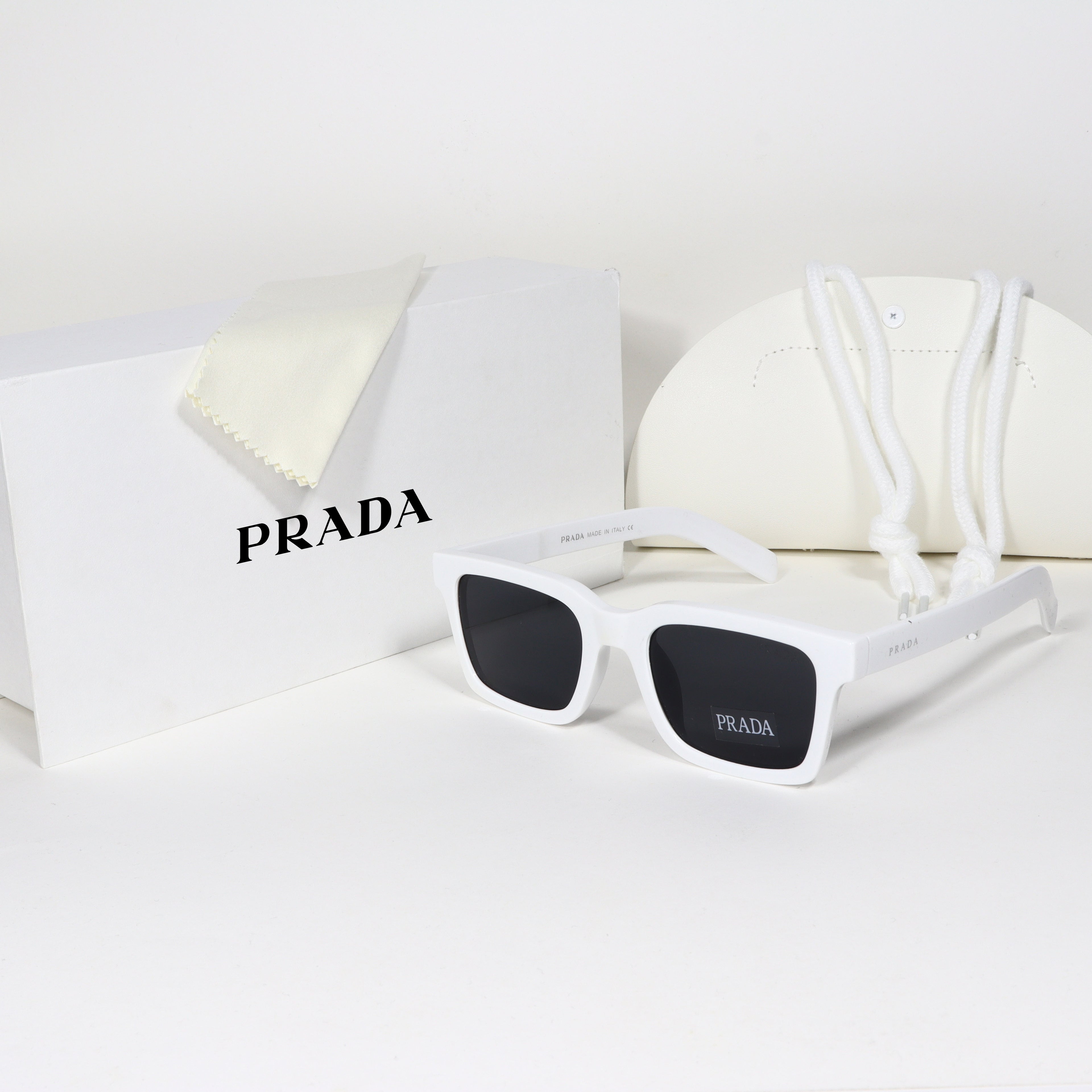 Prada - PD08