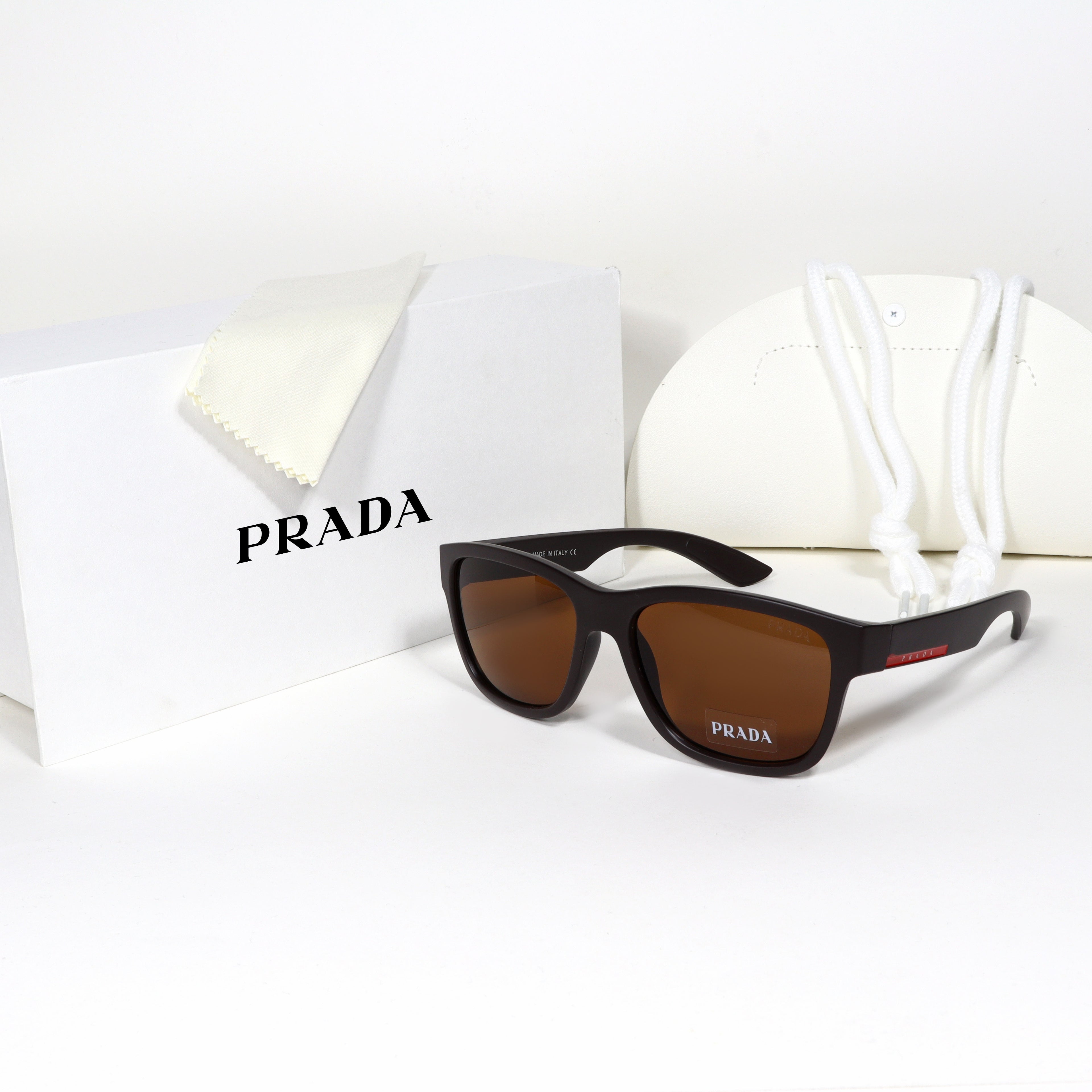 Prada - PD10